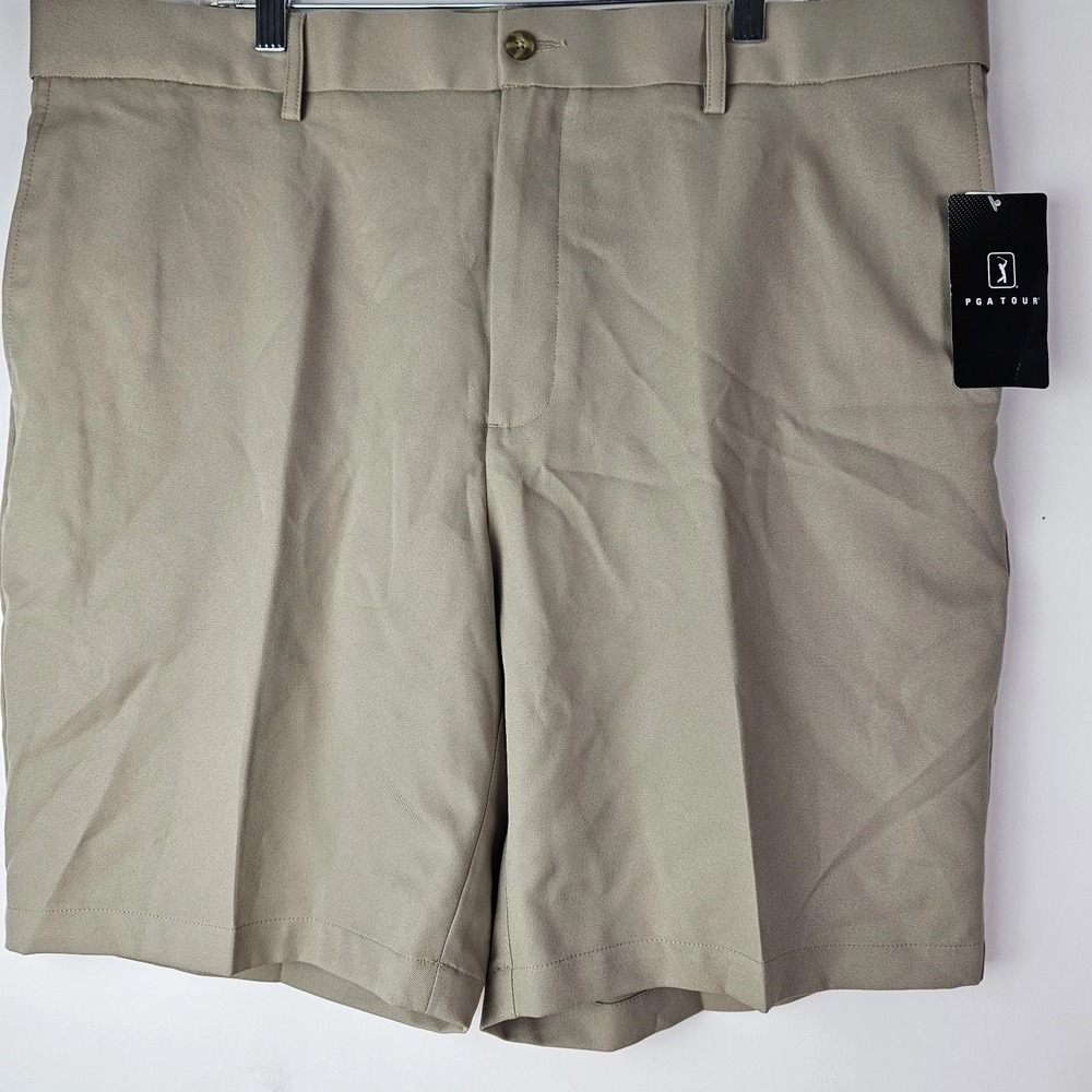 PGA TOUR NWT Mens Golf Shorts 40 Chinchilla Beige Expandable Waist PVBS3002DS